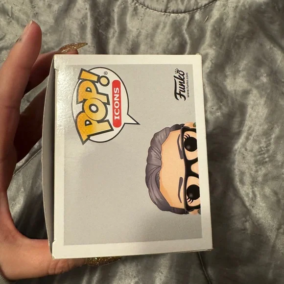 Funko Pop! Icons American History Figure - Picture 6 of 7